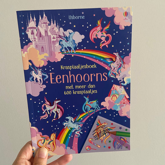 Usborne krasplaatjesboek eenhoorn